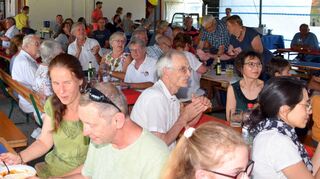 Gut besucht war die Jubiläumsfeier, als die Band Sales Gosses am Abend für musikalische Unterhaltung sorgte.