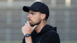 Nach dem 0:0 gegen den FC Memmingen dürfte Kickers-Trainer Marco Wildersinn schon etwas ins Grübeln gekommen sein. Gegen den FC Augsburg II erwartet er nun aber ein „komplett anderes Spiel“.