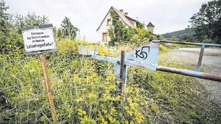 Noch vor wenigen Jahren war das Betreten des Steinbruchgeländes aufgrund von Lebensgefahr verboten ...