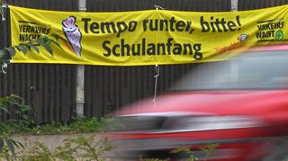 Zum Schulstart erinnert die Verkehrswacht die Erwachsenen daran, Rücksicht auf die jungen Verkehrsteilnehmer zu nehmen.
