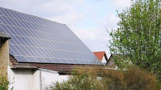 Einhäuser Solarberater sollen ausgebildet werden und dann bei Fragen der Bürger zu Photovoltaikanlagen auf dem Dach helfen können.
