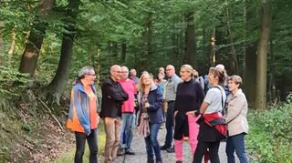 Zu einer Wanderung rund um den Teufelsberg hatten die Grünen eingeladen.