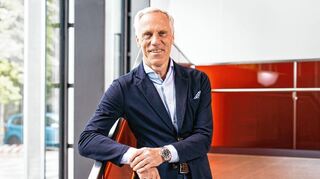 Sportwissenschaftler Prof. Ingo Froböse weiß, wie man mehr Bewegung in den Alltag bringt.