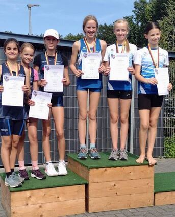 Das Bensheimer U 14-Trio (rechts) siegte hauchdünn vor Lorsch.