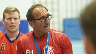 „Ich erwarte jetzt eine Reaktion“, sagt Groß-Rohrheims Trainer Frank Herbert nach der Auftaktniederlage.