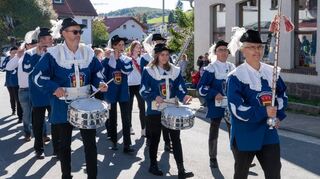 Der Spielmannszug der Feuerwehr ist immer im Kerbzug dabei.