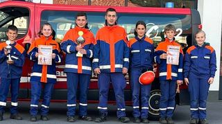 Zwei Gruppen stellte die Jugendfeuerwehr Lindenfels beim Wandertag des Löschbezirks I. Als Sieger ging das Team der Jungen aus dem Wettkampf hervor.