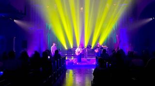 Eintauchen in Klänge und Farben konnten Besucher in der Pfarrkirche St. Peter.