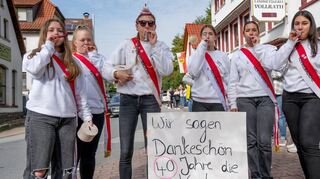 Schon seit 40 Jahren gibt es die Winterkäster Kerb. Grund genug für die Kerwemädche, einmal „Danke“ zu sagen.