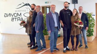 Neues Tanzstudio an gewohntem Ort: Kai und Sabrina Rosenberger (Mitte) haben in der früheren Tanzschule Kretzschmar mit einem neuen Konzept das Tanzstudio „Center of Moving Arts“ eröffnet.