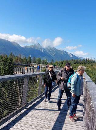 Für den Besuch des Baumwipfelpfads in der Hohen Tatra machte die Reisegruppe des Freundeskreises Klodzko einen Abstecher nach Slowenien.