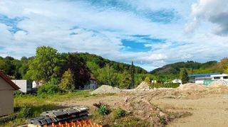 Auf dem ehemaligen Betriebsgelände des Steinunternehmens Destag soll eine Mischung aus Gewerbeimmobilien und Wohnungen entstehen.