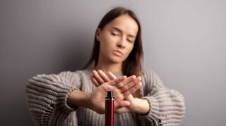 Vapes mit ihren süßen Geschmacksrichtungen sind besonders bei jungen Menschen beliebt.