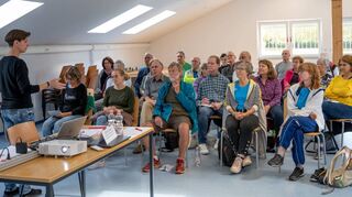 Zum umfangreichen Informationsangebot beim Thementag des Sportkreises gehörte auch ein Referat von Christina Haack (links) über das Sportabzeichen.