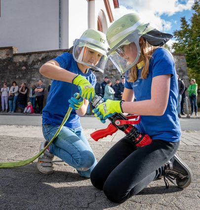 Bei der Inspektionsübung der Feuerwehr Gronau stellten am Wochenende die aktiven Mitglieder der Einsatzabteilung, die Jugendfeuerwehr und die Bambini-Gruppe „Löschpinguine“ ihre Einsatzbereitschaft unter Beweis.