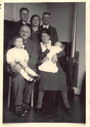 Familie Lichtenstein 1936 in der Lorscher Lindenstraße.
