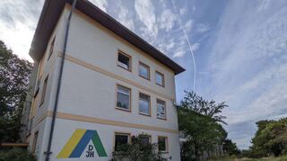 Die CDU unterstützte den Kauf der ehemaligen Jugendherberge durch die Stadt zur Unterbringung geflüchteter Menschen.