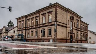 In das Gebäude Darmstädter Straße 52 soll der Grundschulzweig der Kirchbergschule umziehen.