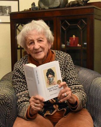 Ingrid Noll liest im Theater Mobile aus ihrem neuen Buch „Tea Time“.