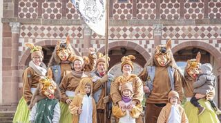 Vor der Torhalle kamen die Rabbis für ein Foto zusammen.