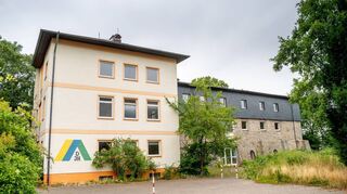In der ehemaligen Jugendherberge sollen zunächst maximal 70 Menschen, vor allem Familien mit Kindern, untergebracht werden.