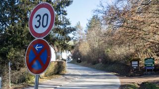 In Gronau und Zell haben sich die Ortsbeiräte am Mittwoch mit dem Haushaltsplanentwurf befasst. Ein weiteres Thema war die Verbesserung der Verkehrssituation für Radfahrer und Fußgänger zwischen den Stadtteilen.