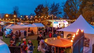Am Wochenende laden die Auerbacher Vereine wieder zum Weihnachtsmarkt in den Kronepark ein.