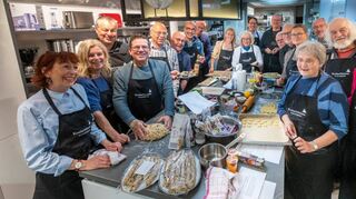 Der Lions-Club Bergstraße hat vor Kurzem Plätzchen zugunsten der Senioren der Tafel Bensheim gebacken.