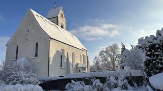 Schneelandschaft zum ersten Advent im Genussdorf Urlau bei Leutkirch. Besser hätte das Wetter kaum sein können.