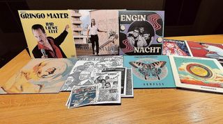 Guter Klang liegt wieder im Trend: Die meisten unserer regionalen Lieblingsalben sind auch auf Vinyl erschienen. Abgebildet sind nur die Tonträger, die der Kultur-Redaktion physisch vorlagen.