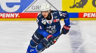 In guter Verfassung: Adler-Flügelstürmer Daniel Fischbuch sammelte in den vergangenen acht Partien neun Scorer-Punkte.