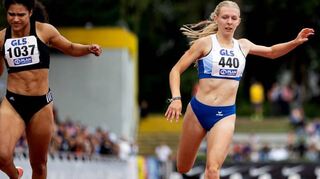 Auf der Ziellinie: Pia Pätzel (re.) von der LG VfL/SSG Bensheim) sprintet vor Sherin Kimuanga (Leipzig) zum deutschen U 18-Meistertitel über 100 Meter: