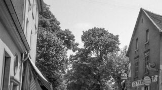 Die Bahnhofsstraße um das Jahr 1960.