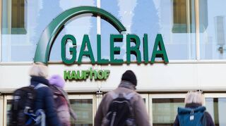Nach einer erneuten Insolvenz sucht die Warenhauskette Galeria Karstadt Kaufhof nach einem neuen Eigentümer.