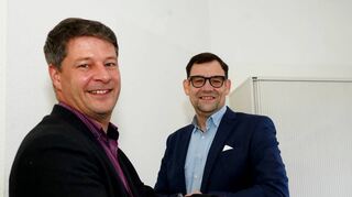 Dennis Kramer (r.) löst Tobias Lauer als Leiter der Regionalen Diakonie Bergstraße ab. Dieser ist nach Frankfurt gewechselt.