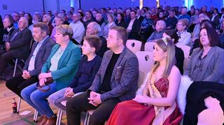 Gut besucht war der Neujahrsempfang, zu dem die Gemeinde Einhausen in die Mehrzweckhalle eingeladen hatte.
