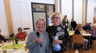 Zu einem ersten Treffen im neuen Gemeindezentrum war der Seniorenkreis unter Leitung von Gisela Schmitt eingeladen.