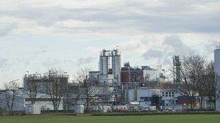 Am BASF-Standort Lampertheim werden Spezialchemikalien für Kunststoffe und Lacke produziert.