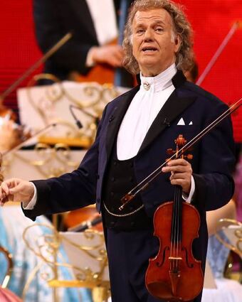 Charmanter Gastgeber: André Rieu in der SAP Arena.