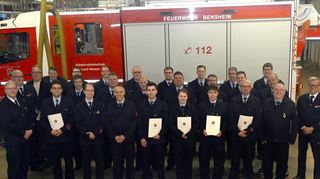 Die Feuerwehr Bensheim-Mitte hatte zur Mitgliederversammlung in den Stützpunkt eingeladen. Neben der Wahl von Daniel Koep zum neuen stellvertretenden Wehrführer standen auch Ehrungen verdienter Mitglieder sowie Beförderungen auf der Tagesordnung.