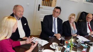 Pressegespräch der Bergsträßer CDU zum Jahresauftakt: (v.l.) Diana Stolz, Wolfgang Freudenberger, Alexander Bauer, Birgit Heitland und Michael Meister.