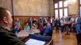 Matthias Schimpf (l.) begrüßte die Gäste beim Neujahrsempfang der Grünen im Alten Rathaus in Lorsch.