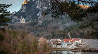 Kultur erleben: Das Museum der Bayrischen Könige mit Blick auf das Schloss Neuschwanstein bietet optimale Voraussetzungen für Einblicke in die bayrische Geschichte.