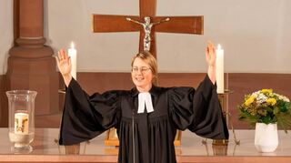 Die neue Dekanin Sonja Mattes beim Gottesdienst zur Amtseinführung.