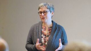 Die Wissenschaftlerin Marion Mehring referierte im Diefenbachsaal.