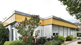 Die Fehlheimer Kita bietet nicht mehr genug Platz und hat ihre besten Tage längst hinter sich.