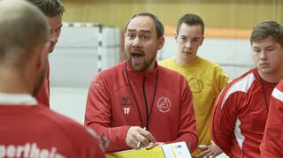 Trainer Tobias Führer gibt auch in der kommenden Saison die Anweisungen beim TV Lampertheim.