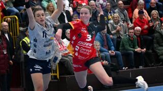Amelie Berger verletzte sich in Neckarsulm schwer am linken Knie.