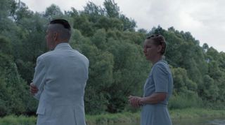 Christian Friedel als Rudolf Höß und Sandra Hüller als Hedwig Höß in einer Filmszene. Der Streifen kommt am 29. Februar in die deutschen Kinos.