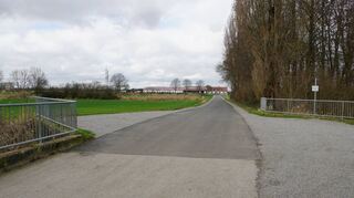 Schneller als der Radschnellweg entlang der Bergstraße ist der Radweg von Heppenheim nach Lorsch parallel zur B460 fertig.